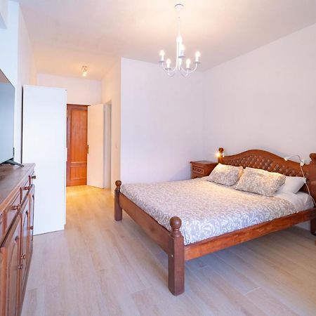 Eden Rentals Lake Port 5Th Beach Avenue Пуэрто-де-ла-Крус Экстерьер фото